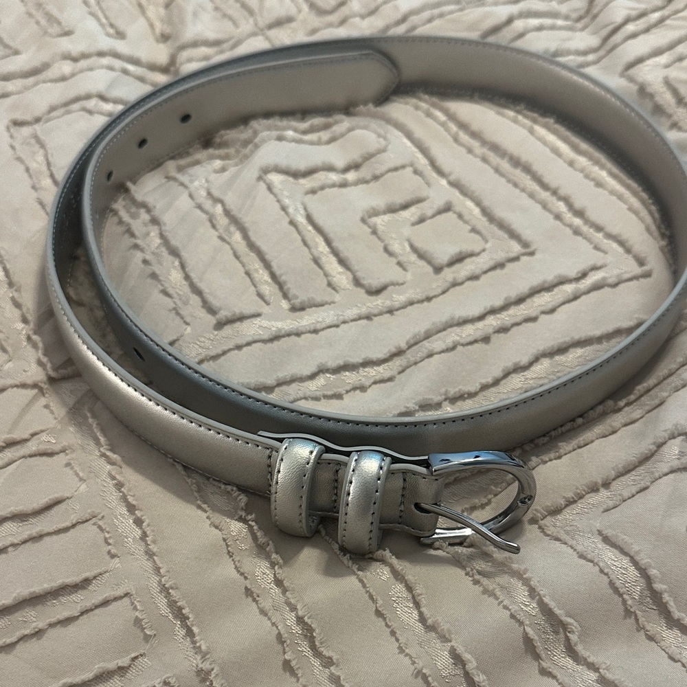 Classic Women's Metallic Silver Leather Belt